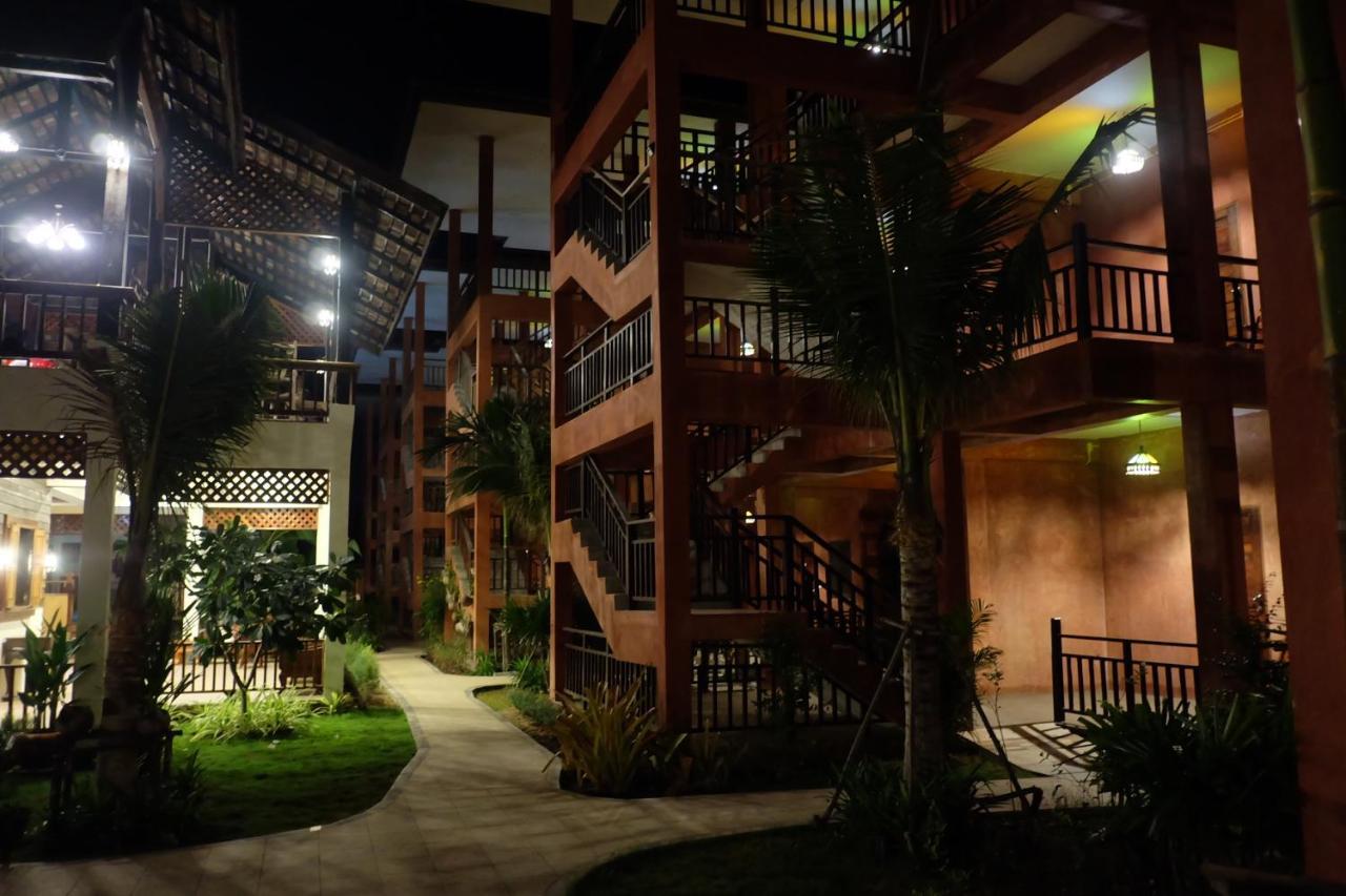 Rainforest Huahin Village Hotel Extérieur photo
