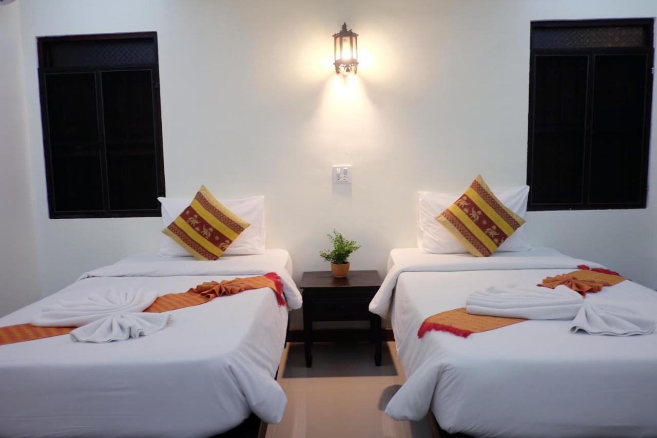 Rainforest Huahin Village Hotel Extérieur photo