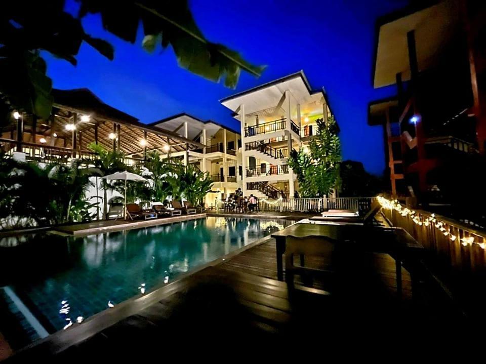 Rainforest Huahin Village Hotel Extérieur photo